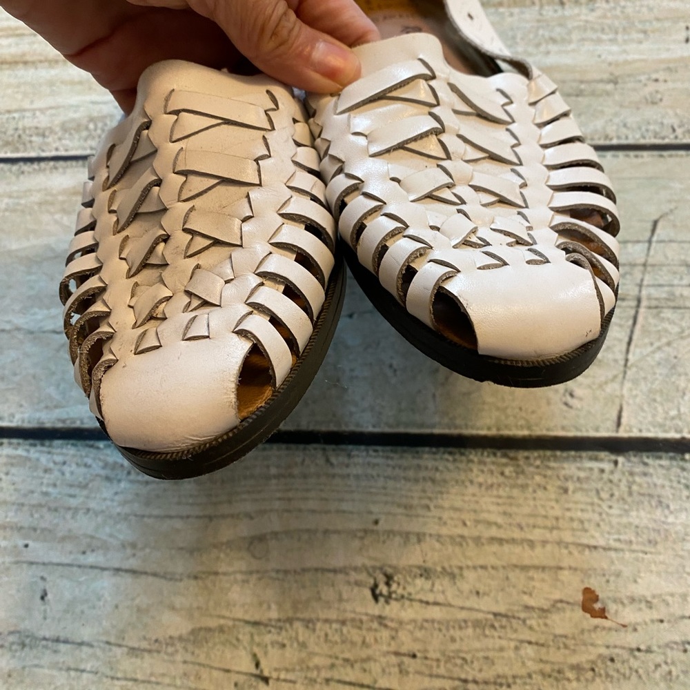 Romano white leather slip on hurarache sandals. 8 - Picture 7 of 14